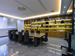 Προσαρμοσμένη υποστήριξη MPPO Αντιστατικό Jedec IC Δίσκο για ηλεκτρονικά εξαρτήματα ESD PCBA